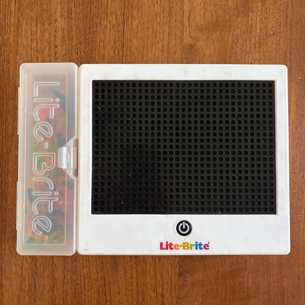 Hasbro White Lite-Brite Back Panel